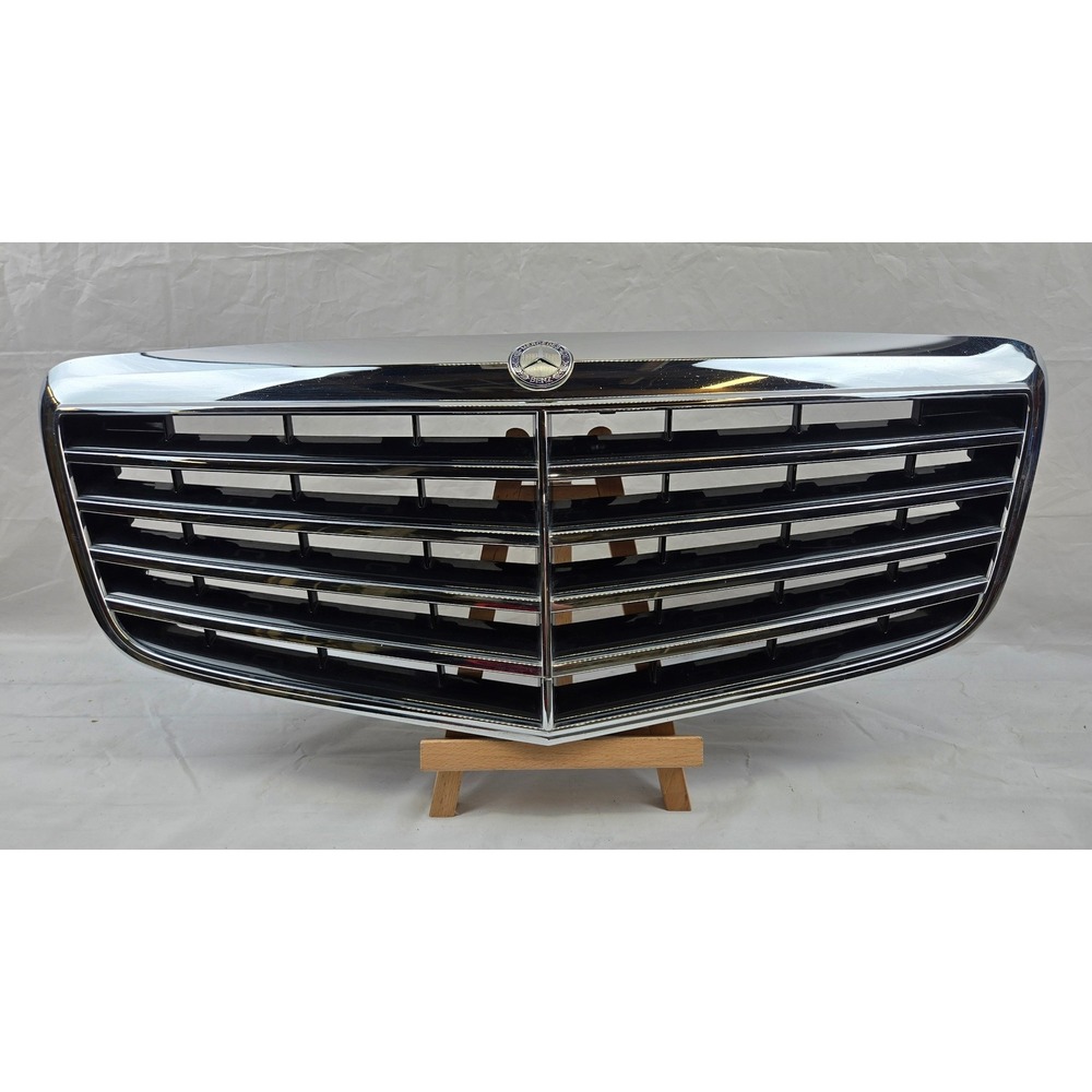07-09 Mercedes Benz E-Class W211 OEM Front Hood Radiator Grille Chrome Emblem